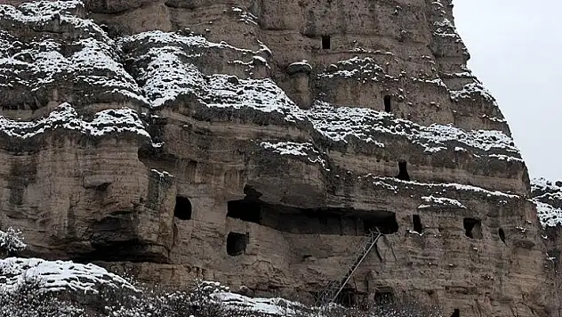Friglerin 3 bin 200 yıllık kaya evleri turizme kazandırılacak