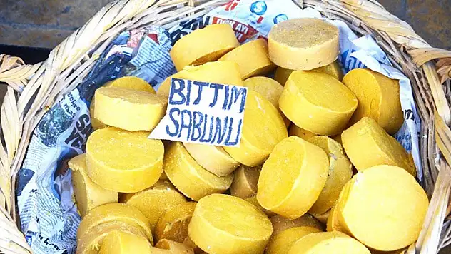 Kepeğe ve Egzamaya Çere: Bıttım Sabunu