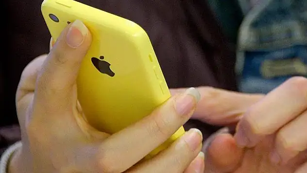 Apple'ın geliri ve iPhone satışları arttı