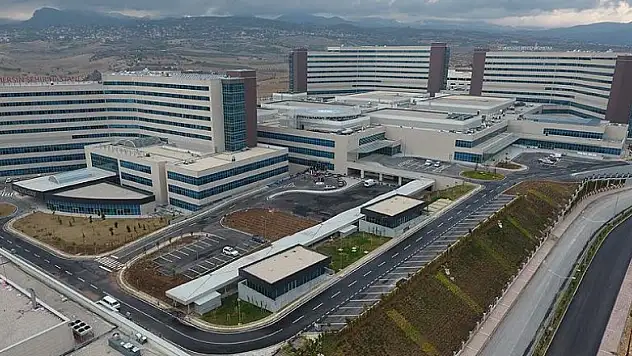 Türkiye'nin ilk şehir hastanesi yarın açılıyor