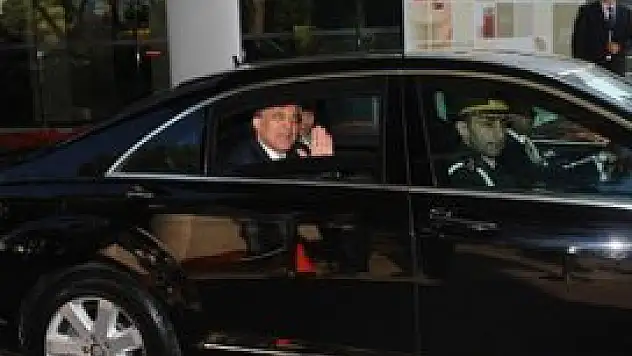 Abdullah Gül kimin mezarını ziyaret etti?