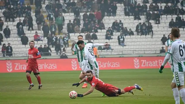 Konyaspor-Ümraniyespor canlı anlatım