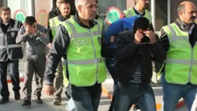 Hırsızlık çetesine darbe: 20 gözaltı