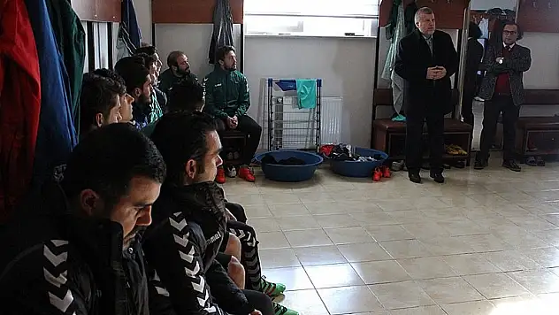 Ahmet Şan'dan pilot takıma ziyaret