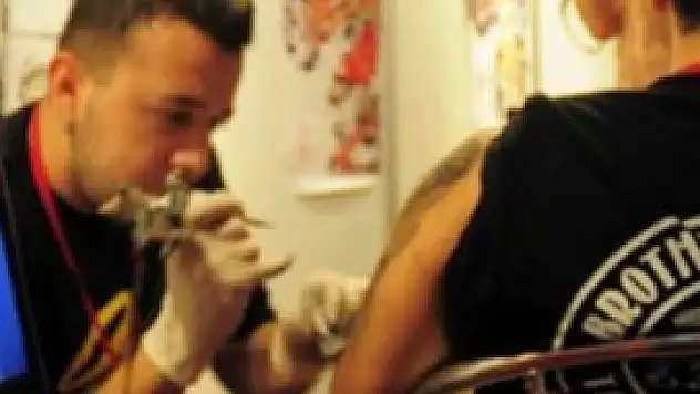 Dövme caiz mi değil mi?