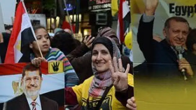 ABD'de Mursi'ye destek gösterisi