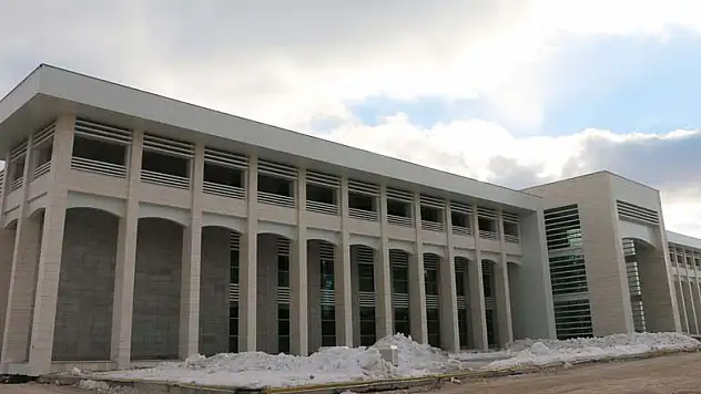 KTO Karatay Üniversitesi'ne modern hukuk fakültesi binası