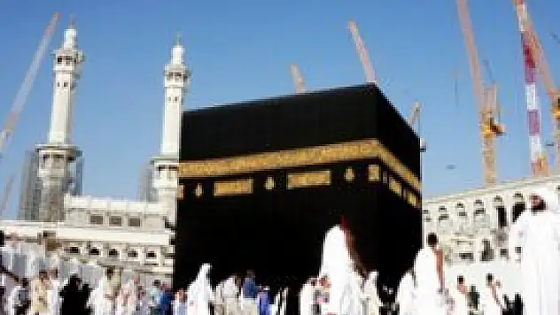 Kabe'nin tavaf alanı genişletiliyor