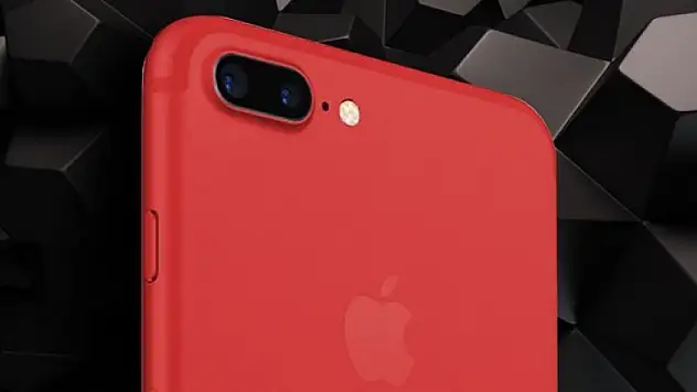 iPhone 7'nin kırmızısı yolda