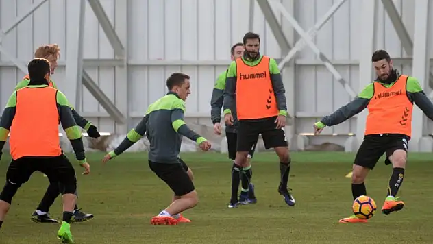 Konyaspor, Kocaman'sız çalıştı