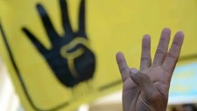 Mısır Anayasa Mahkemesi sitesine Rabia işareti