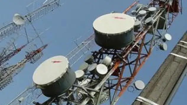 İspanya'da kriz televizyon kapattırdı