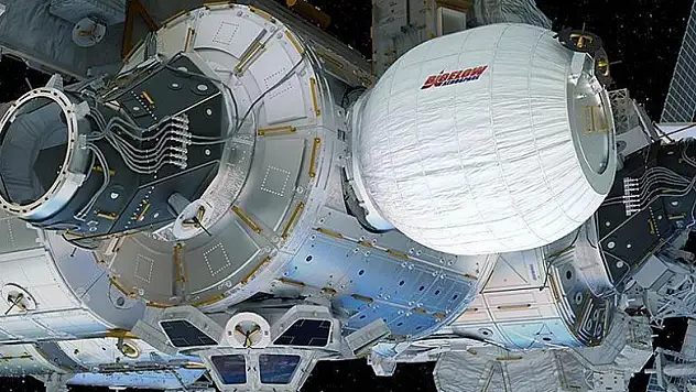 SpaceX'in 'Dragon' mekiği UUİ'ye ulaştı