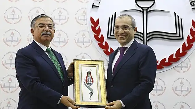 Bakan Yılmaz, Azerbaycanlı mevkidaşı ile görüştü