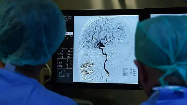 Derin beyin uyarımı, anoreksiya tedavisi için umut olabilir