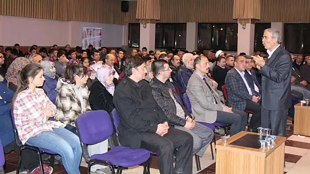 Yazar Ali Erkan Kavaklı Seydişehir'de