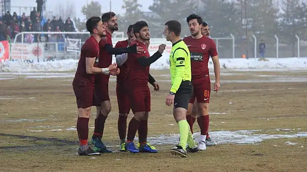 Akşehir, puanla döndü