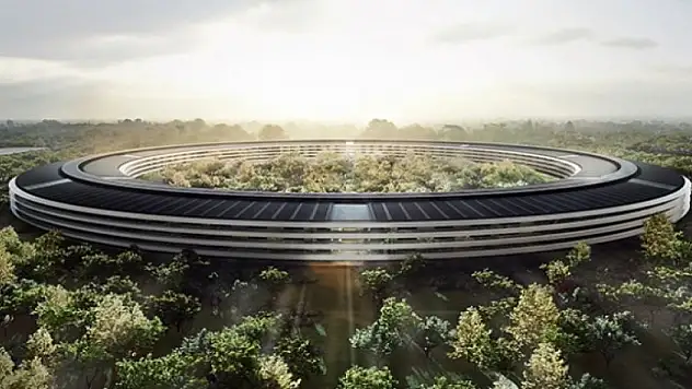 Apple'ın 5 milyar dolarlık 'uzay üssü' açılıyor