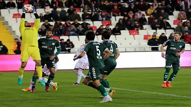 Kaya Tarakçı, alkış aldı