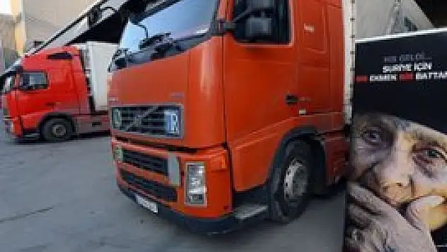 33 tırlık ilk konvoy yola çıkıyor
