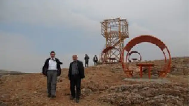 Kuş gözlem evi yapımı sürüyor