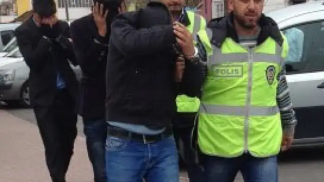 Polis baskın düzenledi