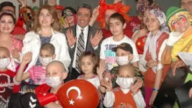 Lösemili öğrenciler için 'Moral Konseri' düzenlendi