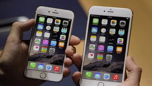 Yeni iPhone Türkiye'de sessiz sedasız satışa çıktı