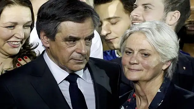 Fransa'da Cumhurbaşkanı adayı Fillon'un eşi sessizliğini bozdu