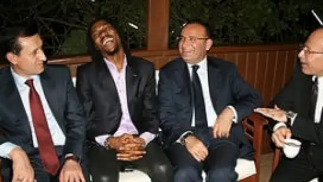 Bozdağ bakın derbiyi kimle yorumladı!