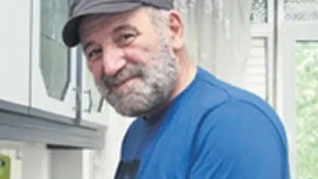 Gazeteci Savaş Ay hayatını kaybetti