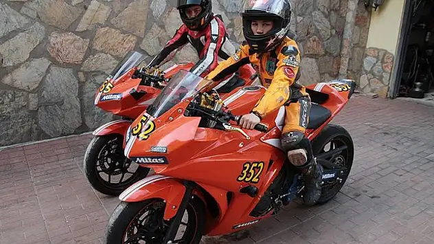 İkizler, Asya Yetenek Kupası'nda