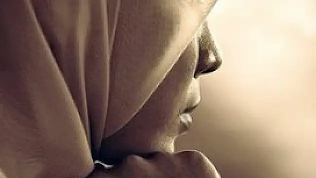 Diyanet: Örtünmenin Hac'la ilgisi yoktur