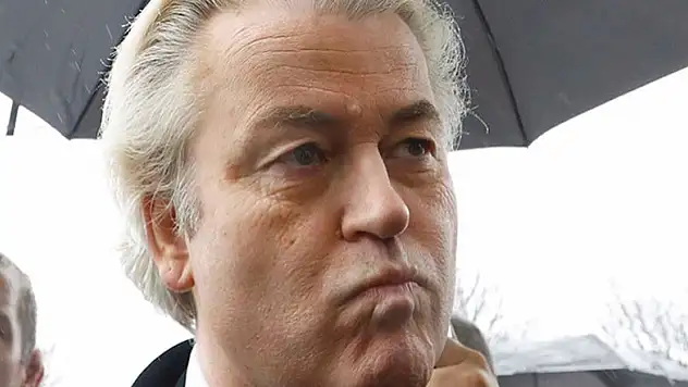 Hollandalı Türkler ülkesine sahip çıktı, ırkçı Geert Wilders kudurdu!