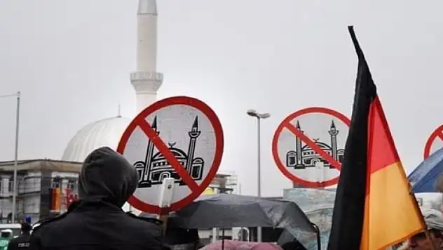 Avrupa İslam'la savaş kararı aldı