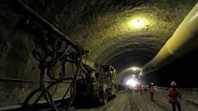 Ulaştırma gelecek yıl da hız kesmiyor