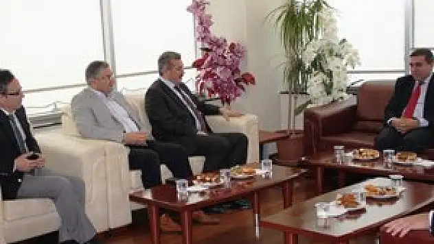 Sıtkı Aksöz'den Konya Smmmo'ya veda ziyareti