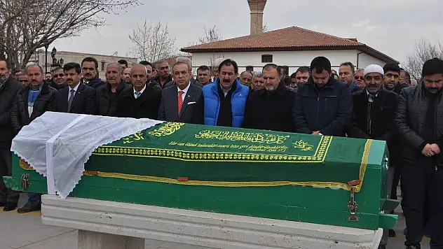 Recep Çınar'ın annesi son yolculuğuna uğurlandı