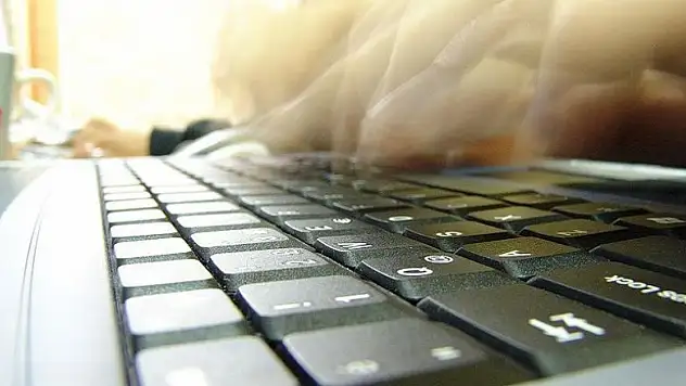 'Türkiye'de orijinal yazılım kullanma bilinci çok az'