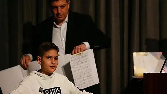 Küçük caz piyanistini festival heyecanı sardı