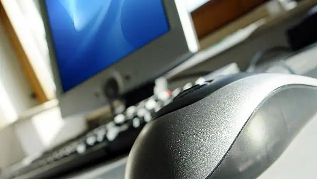 Her 3 kişiden ikisi internetten alışverişi tercih ediyor