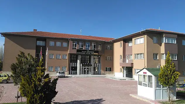 Doğanhisar'a Spor Yönetimi bölümü açıldı