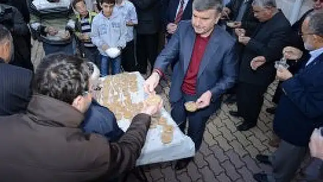 Başkan Akyürek aşure ikramında bulundu