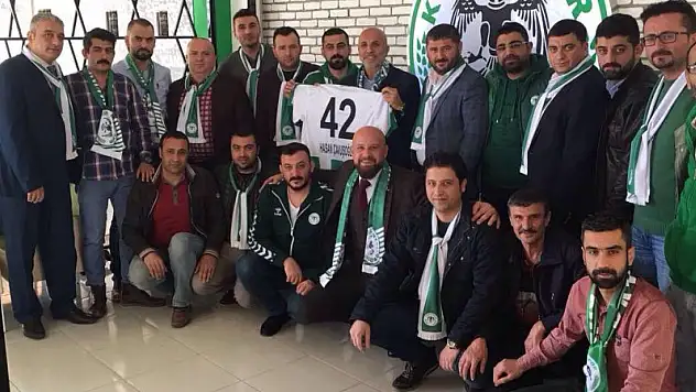 Alanyaspor başkanı, Konyaspor taraftarını ziyaret etti
