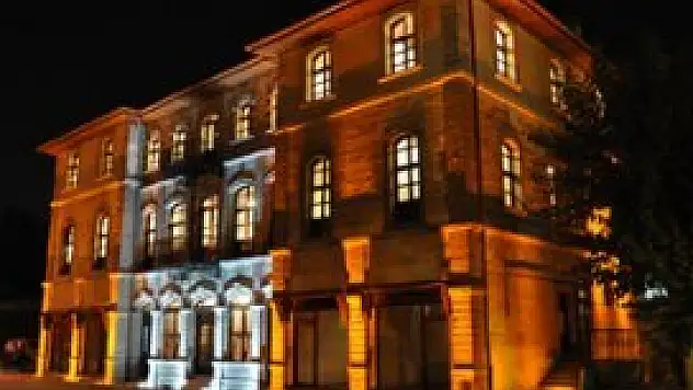 Tarihin modern adı: Augustus Otel