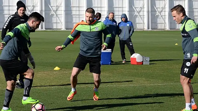 Kartal çalışıyor