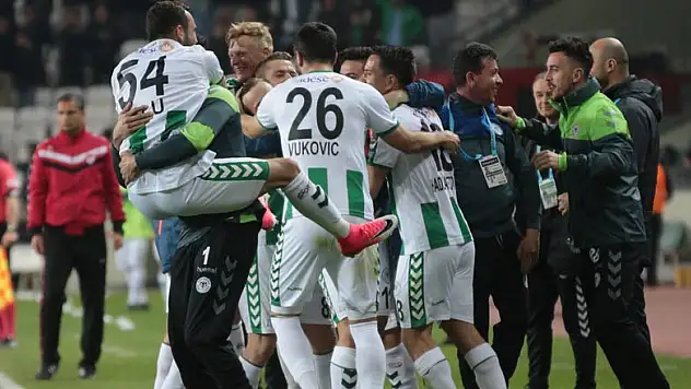 Aykut Kocaman, kadroyu bozmadı