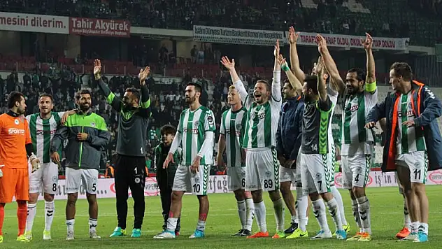 Konya Arena'da kadifeli gelin rüzgarı!
