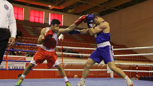 Boksta şampiyonlar Konya'da belirlendi