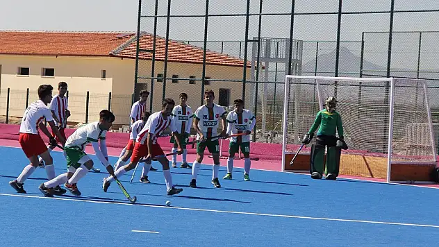 Hokeyde finalistler Konya'da belirlendi